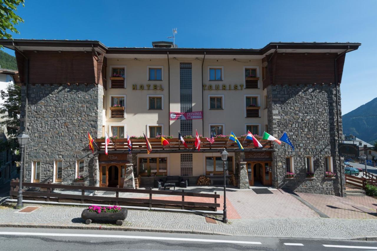 Hotel Tourist Valtournenche Exterior foto